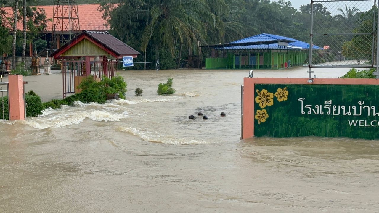 暴雨袭击巴吞府，宣布5个地区为灾区，急寻15岁失踪男孩