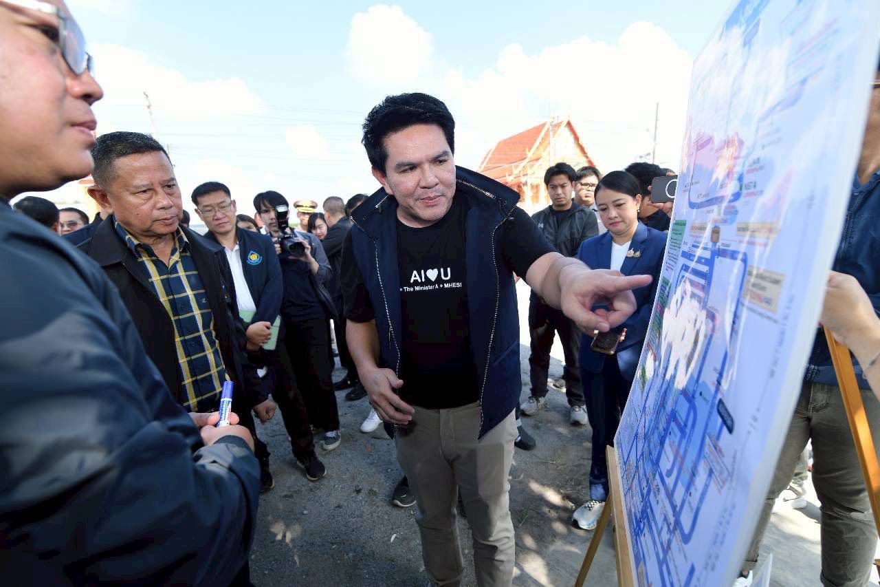 两位部长前往北榄府应对水危机,高等教育部长指示安装 50 台推水机缓解洪灾