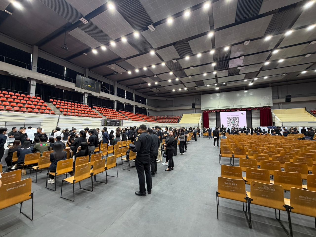 曼谷选举委员会模拟演练选举登记前的真实场景，警告禁止分配号码后举办娱乐活动