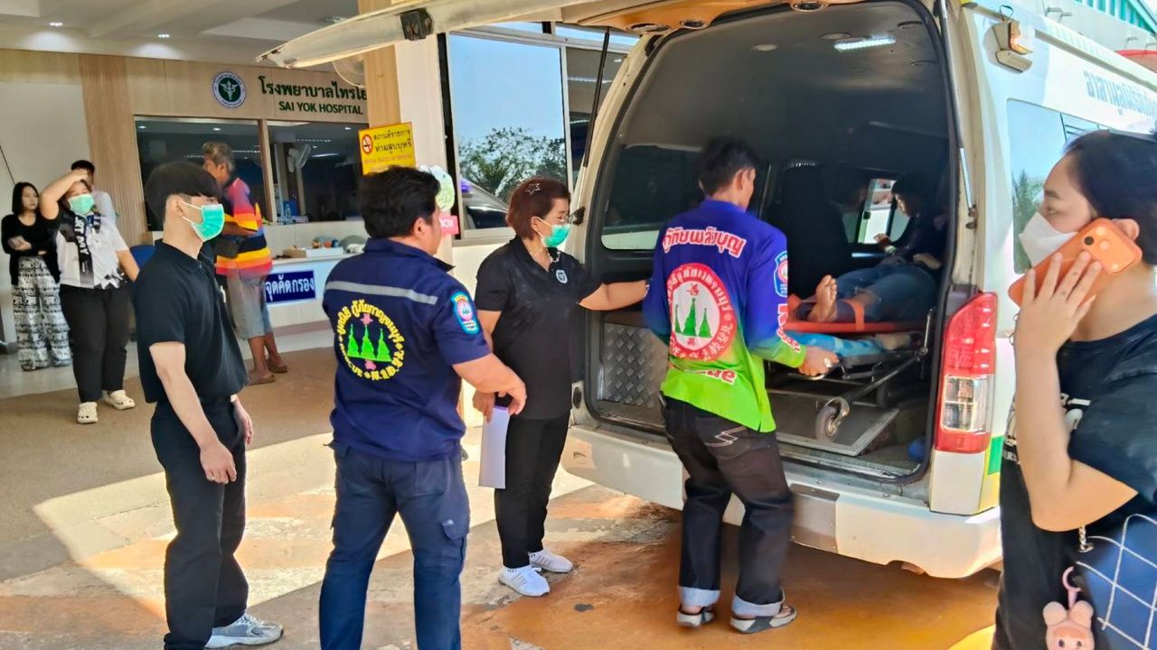 警察全力追捕嫌疑犯：大肆开枪射击村民并绑架伤者逃跑