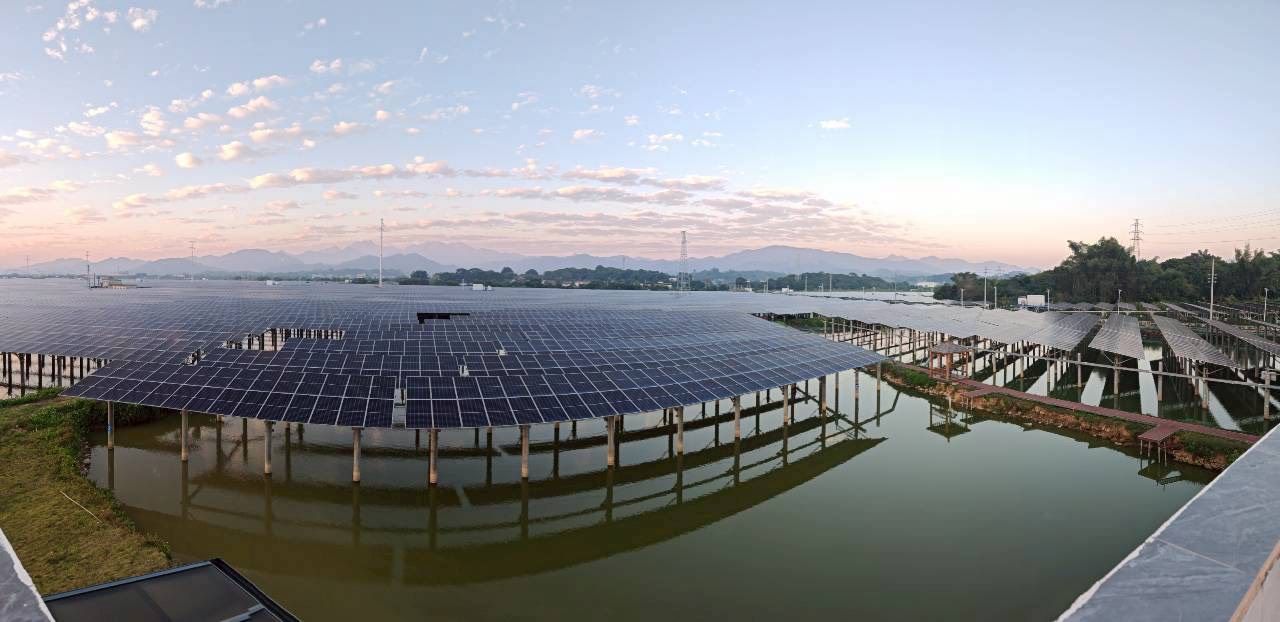 中国推进清洁能源生产,同时为社区创造就业机会