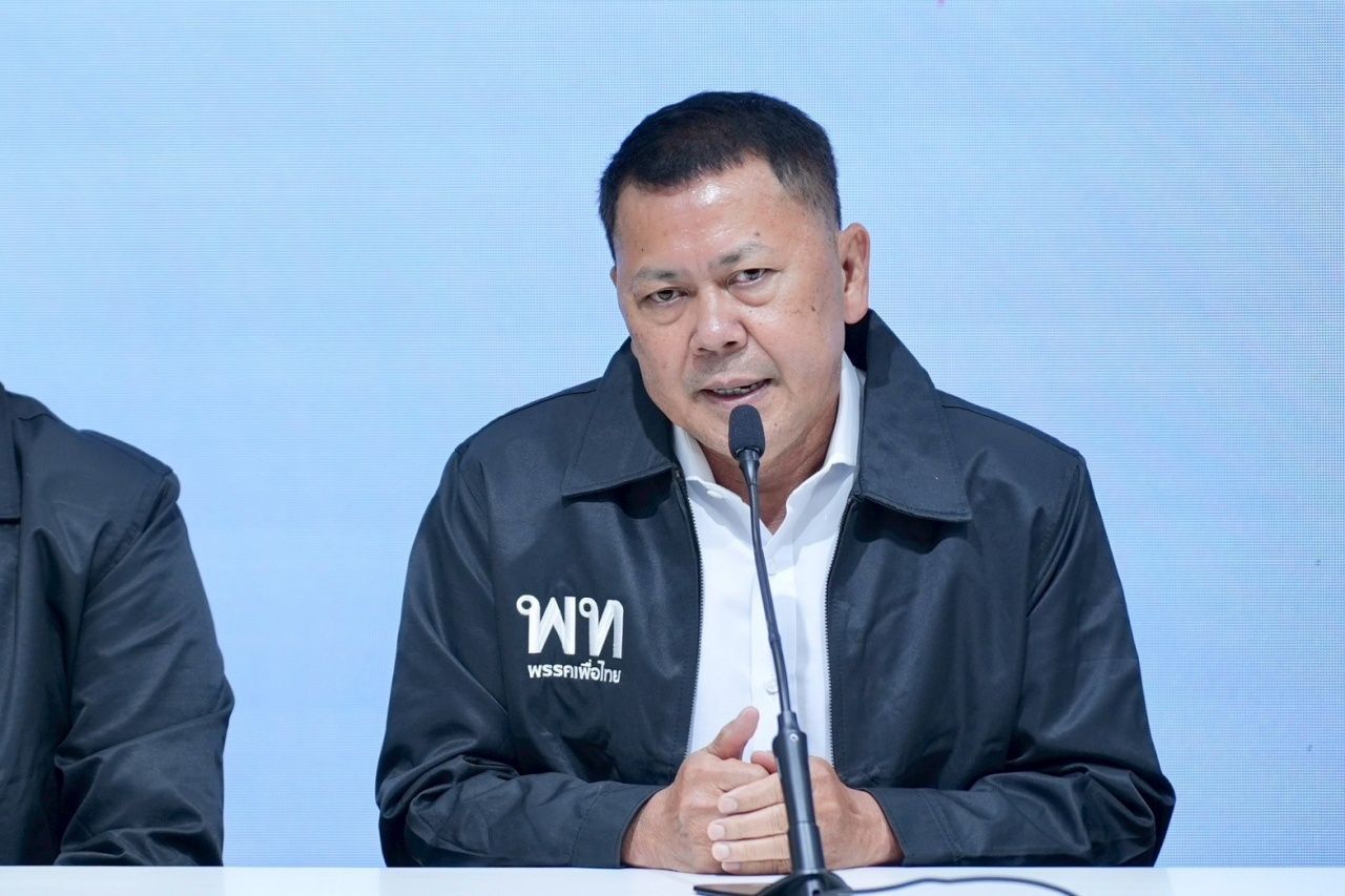 为泰党推出“Prayun Inskul”作为素攀武里国会议员候选人及其他3名候选人