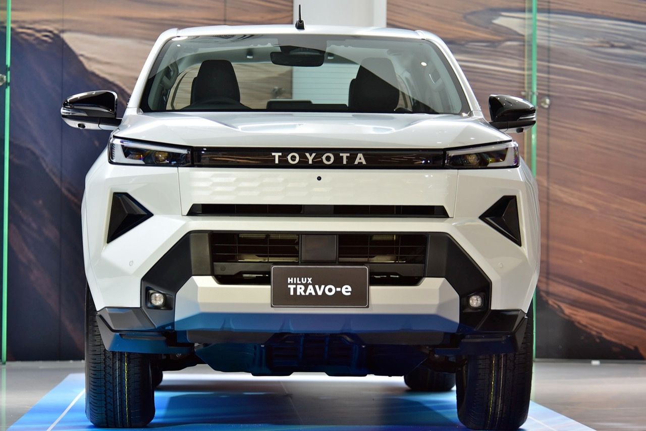 电动皮卡来了:TOYOTA HILUX TRAVO-e 模型与价格