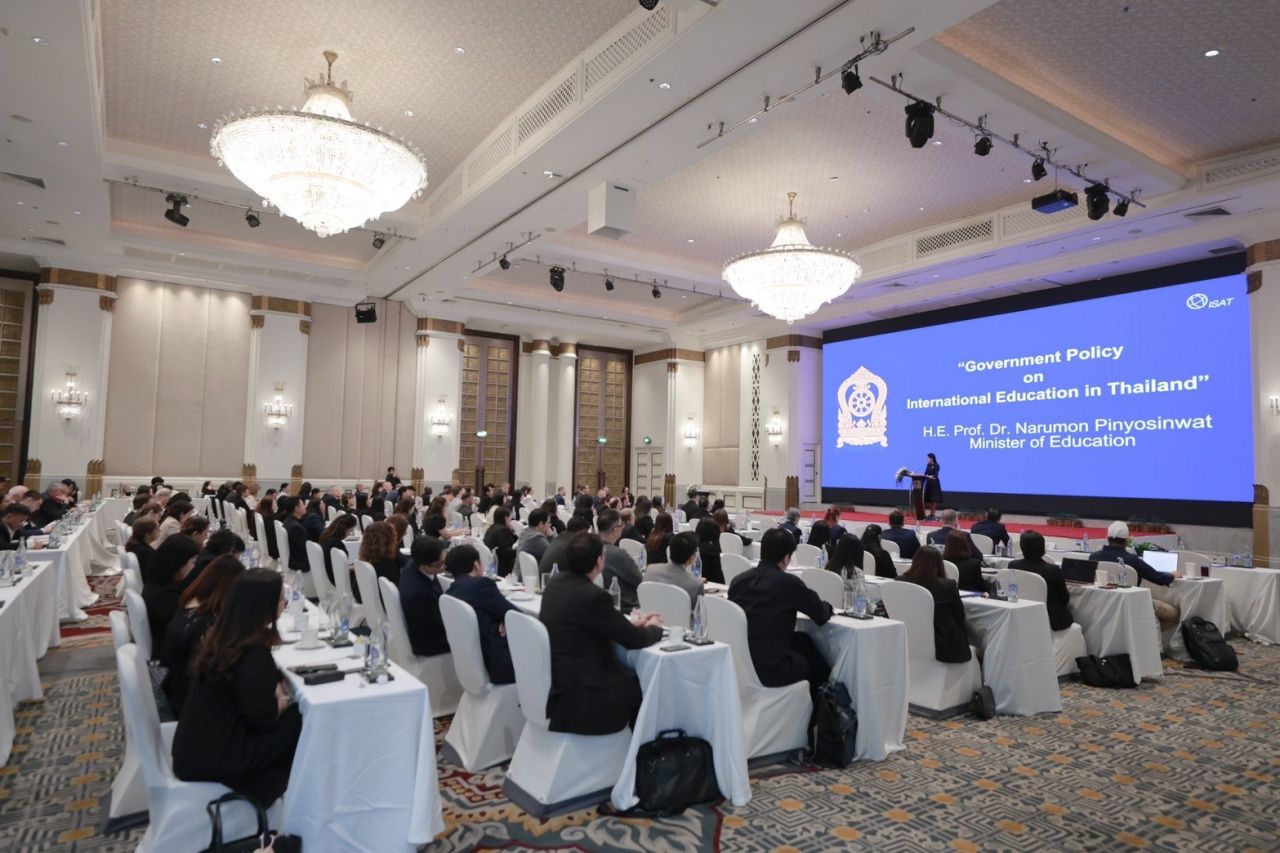 “纳瑞蒙” 使用三大支柱引领教育 “减轻教师负担-未来技能-AI技术”