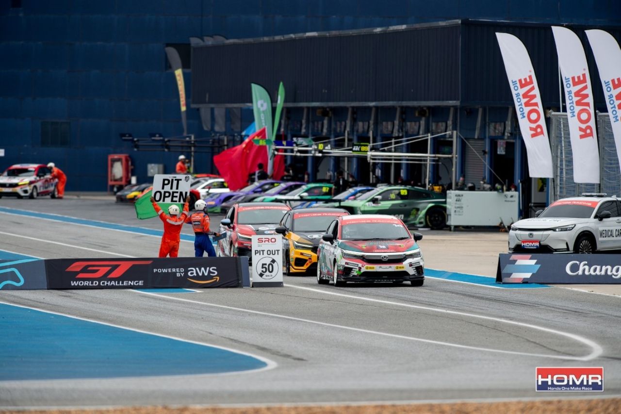 Honda One Make Race 2025 盛大开幕，Thanasiwanat和Phrachote分享首场比赛胜利