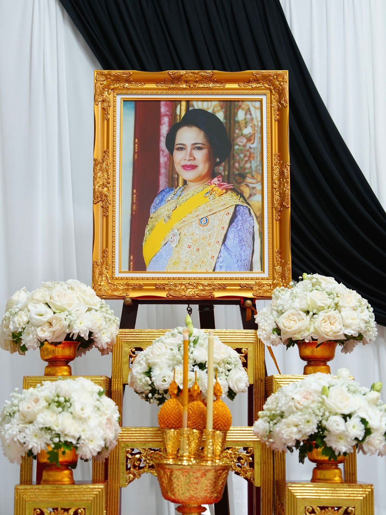 文化部举办15日的宗教仪式,供奉已逝的“诗丽吉皇后”