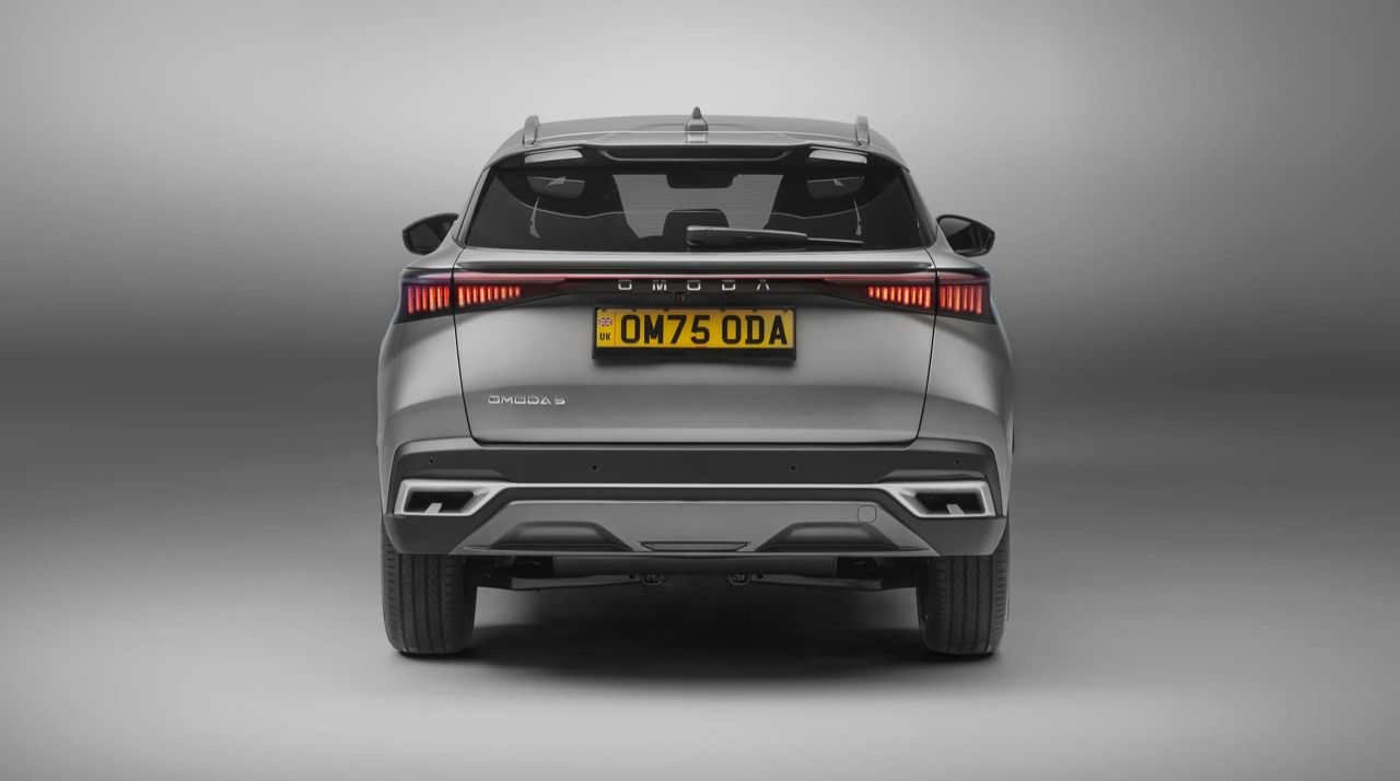 Omoda 完全改进的新款 5 和 5 EV 在英国上市不到一年