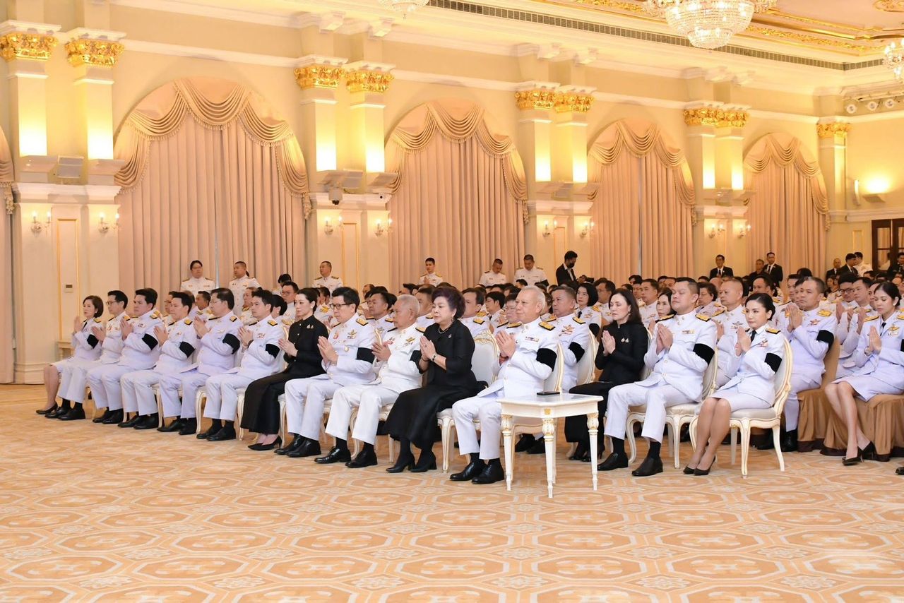 政府举行七日法事，献给皇后诗丽吉陛下的皇家功德