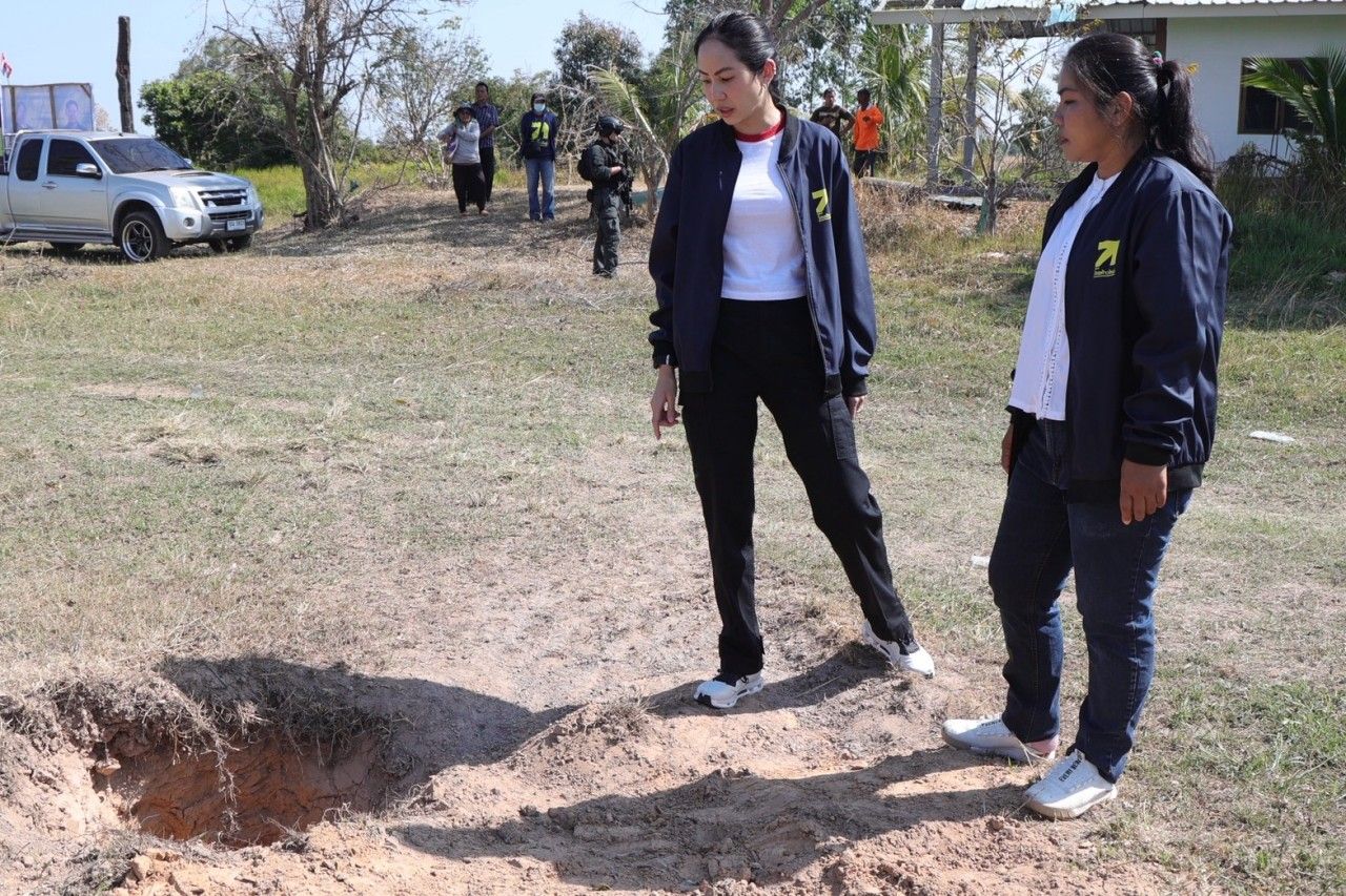 泰国新步伐党访问班隆占村，支持建造边墙，呼吁政府加速恢复与援助