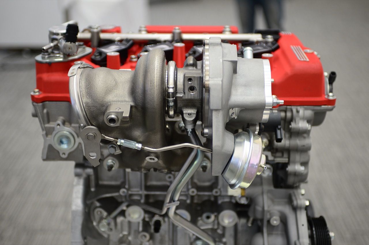 TOYOTA 确认在最新超级跑车采用新款 V-8 发动机