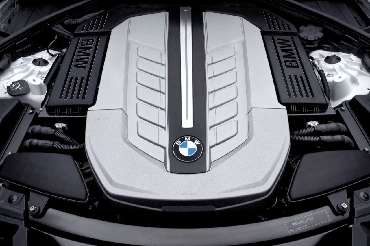 宝马劳斯莱斯V12巨兽引擎配备特殊过滤器通过欧7标准