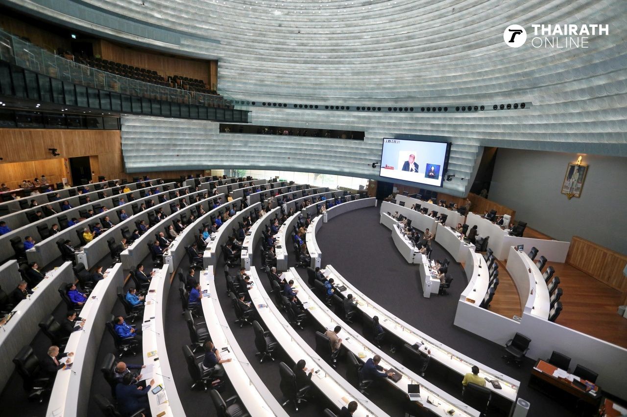 国会命名 2568：众议院 “灰虫巢”，参议院 “鼠窝” ，名言 “选阿努廷来解散众议院”