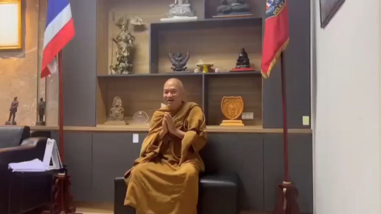 揭开瞬间“隆波阿隆戈”愿解除戒律，称硬币有两面，献祭于捐赠资金的问题
