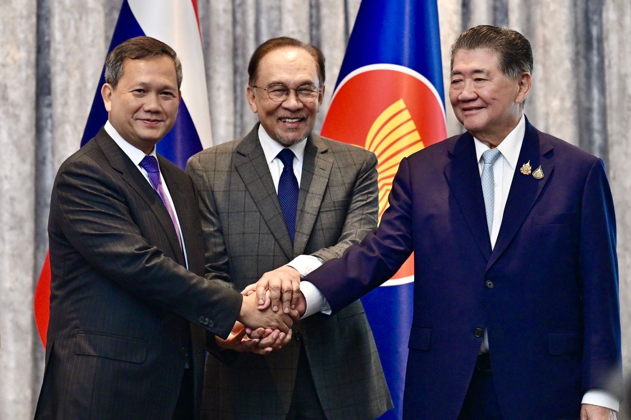三国联合声明：立即停火，今晚午夜生效，双方军官会议明日召开