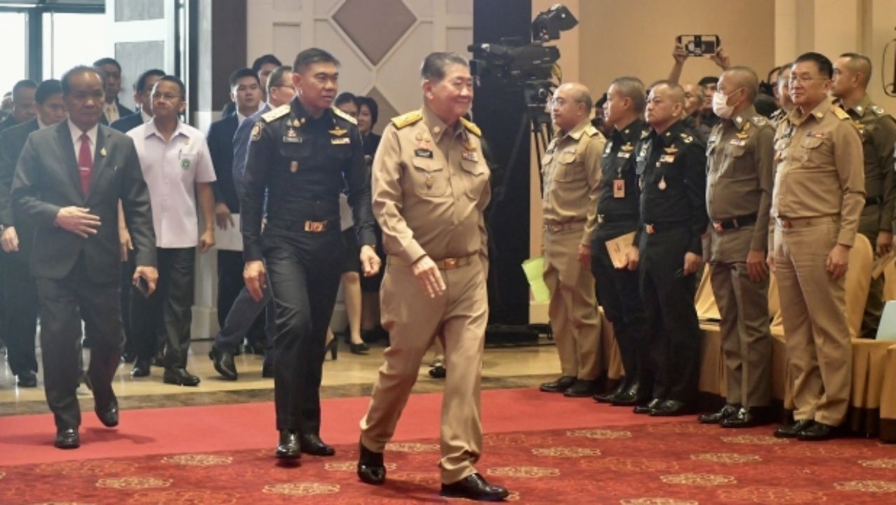 “三个月内无毒无贩”政策：成果不明显的地方立即处理