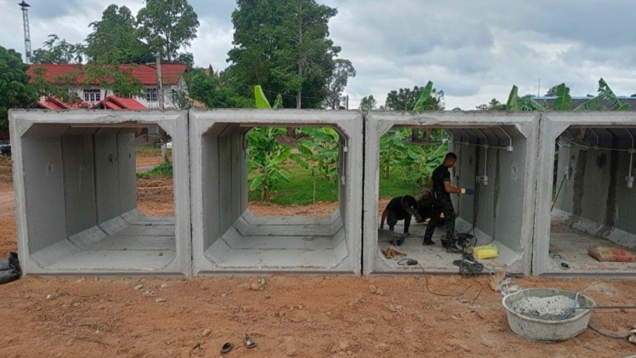 泰国陆军加速建设防空洞和双人掩体,旨在确保所有人安全