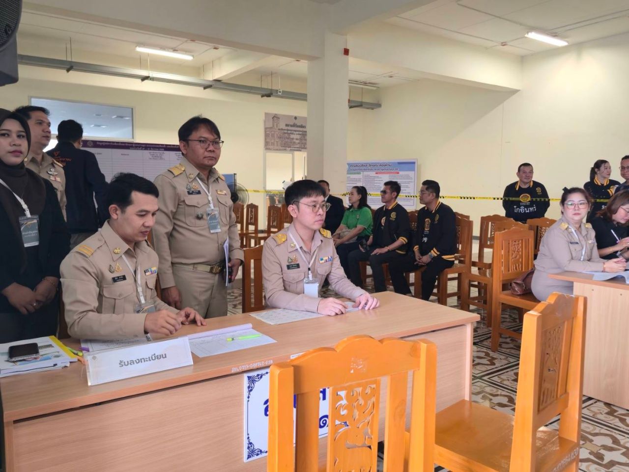 第一天的选举气氛：普吉县议员报名踊跃，支持者挤满全场