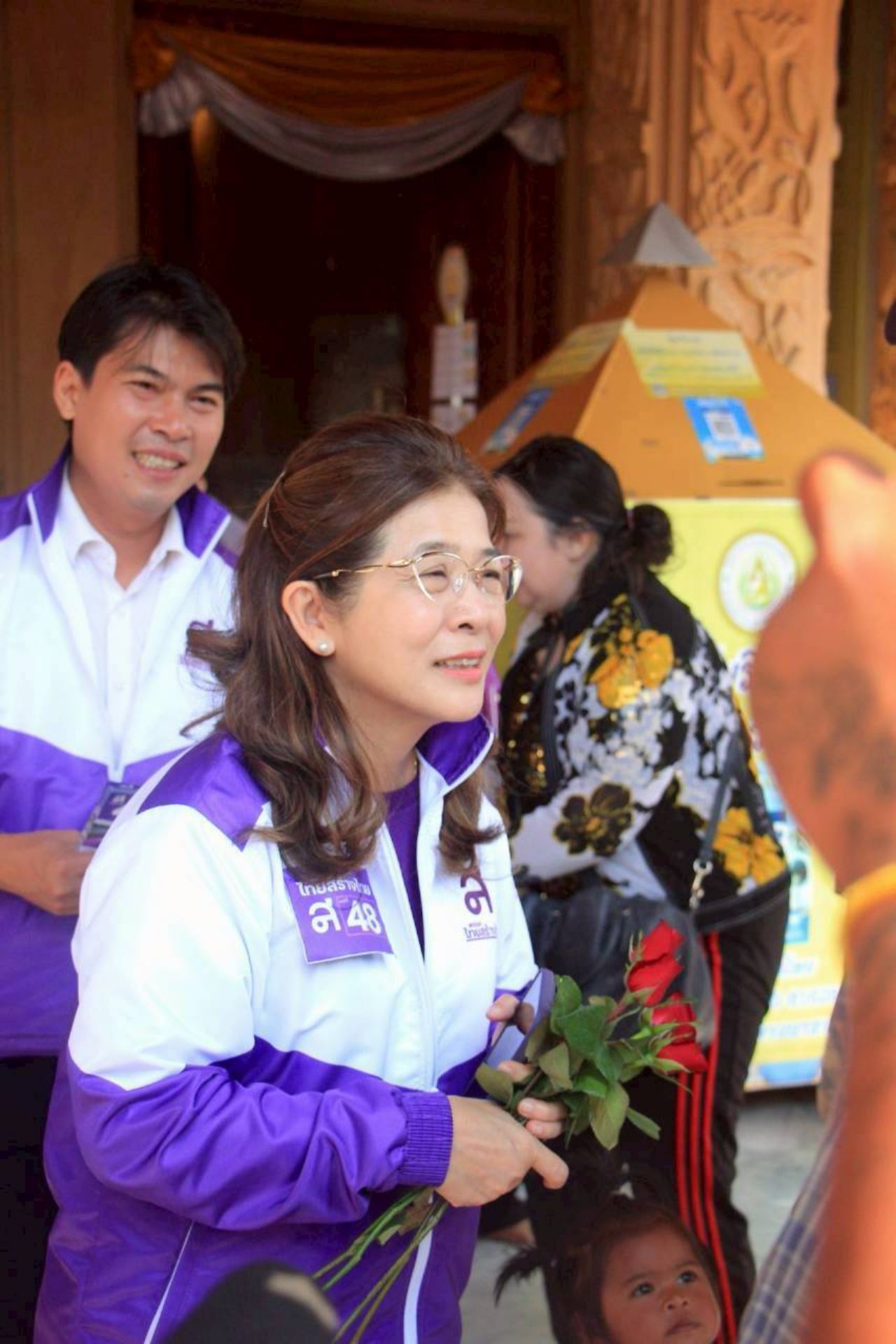 “素妲叻” 深入乌汶府，强调建立廉洁政治，掀起反腐成为国家议程