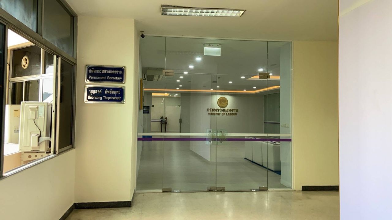 SKYY9 大厦丑闻导致“劳动常务秘书”被调往总理办公署