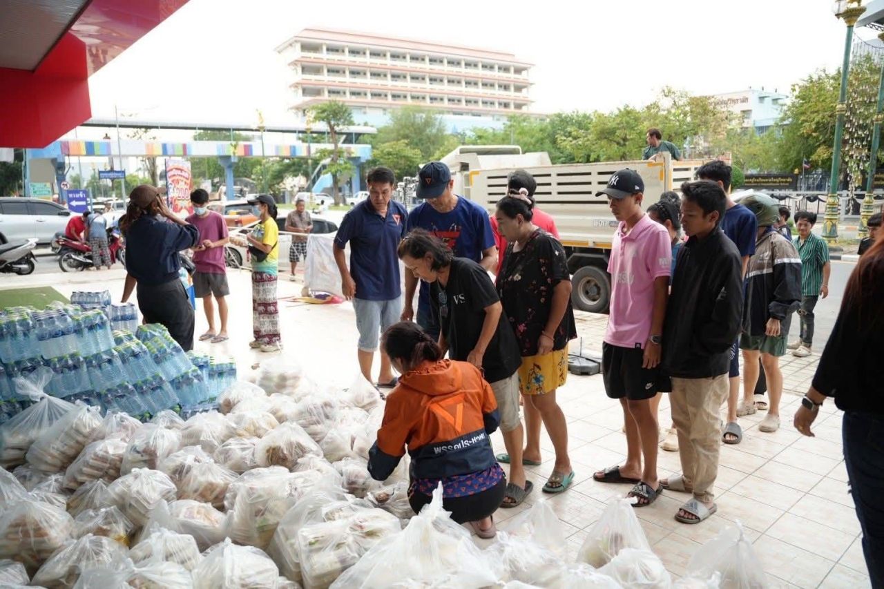 民众党开展四项任务援助南部洪灾，开设网站帮助寻找失踪人员和宠物