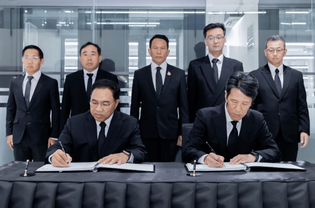 丰田举行仪式哀悼诗丽吉王后陛下