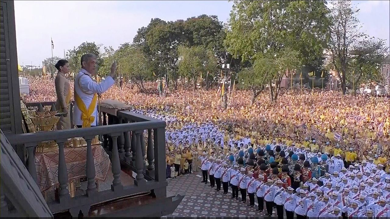 继承...维护...发展 以正义统治国家 为了人民的幸福