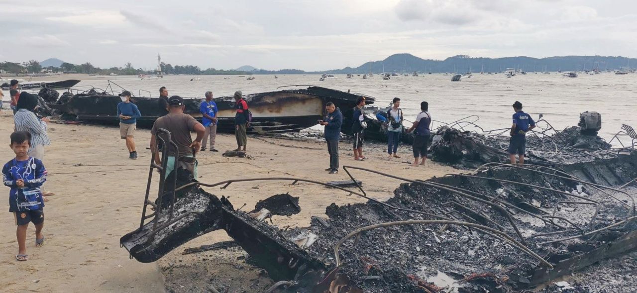 查龙码头快艇起火，损失超过20艘，普吉省长下令加快调查原因