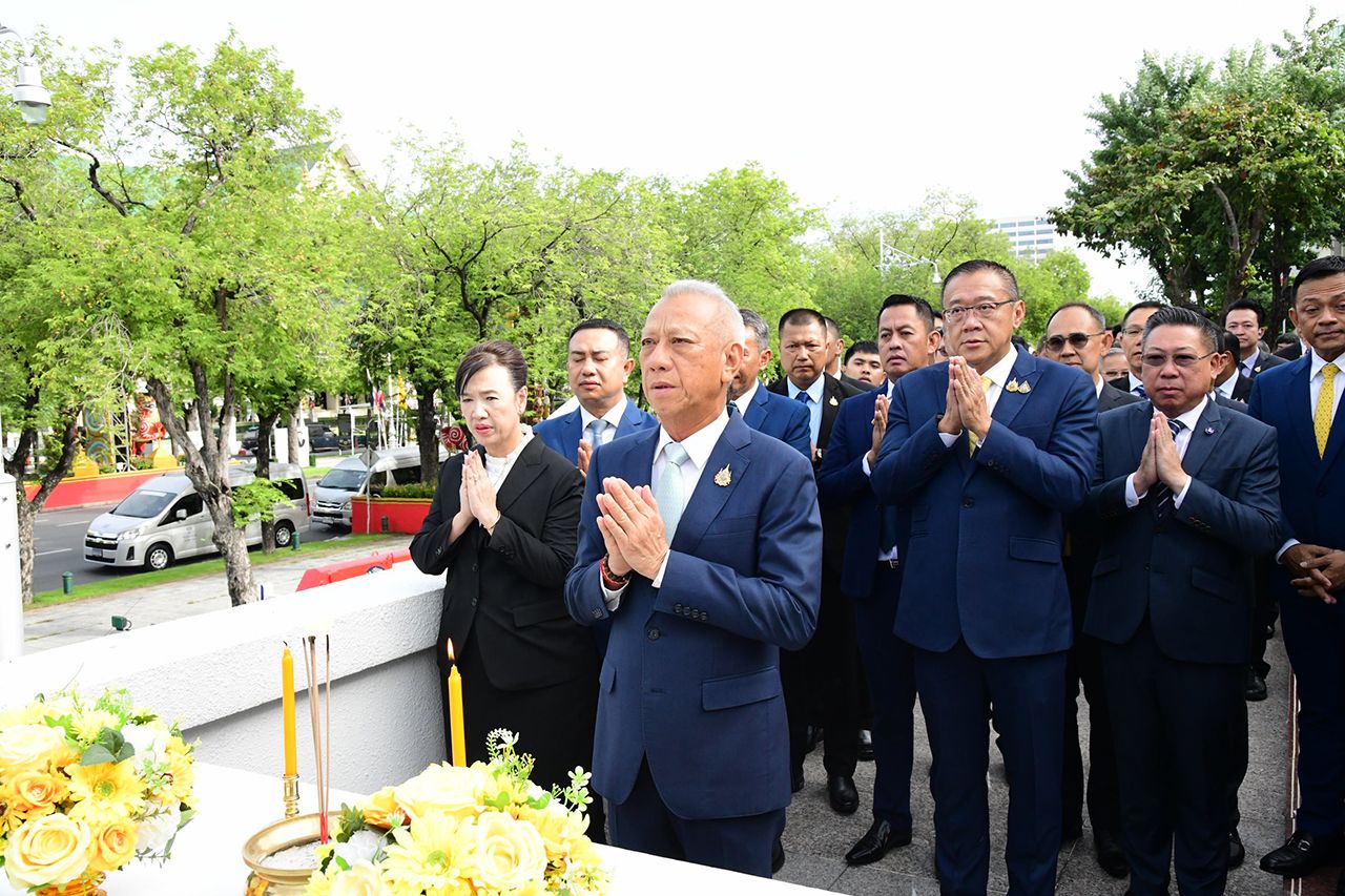 交通部长坚决不延续