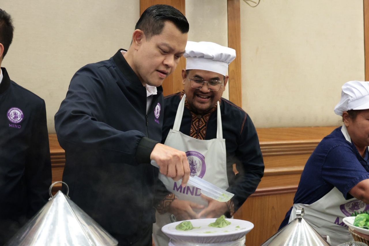 “塔纳功”前往玛哈沙拉堪,启动居民职业培训课程,推动基层经济