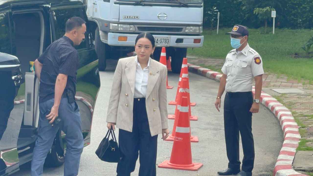 家属首次探访“他信”于吞帅塔中央监狱