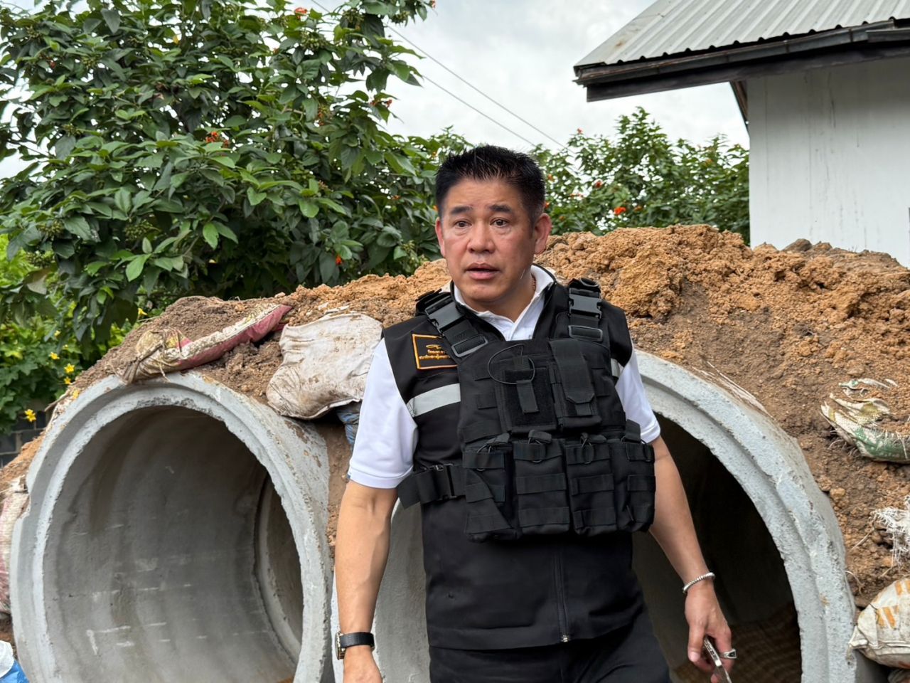 “达蒙纳”帮助素林边境居民撤离，部分人仍担心房屋和家畜