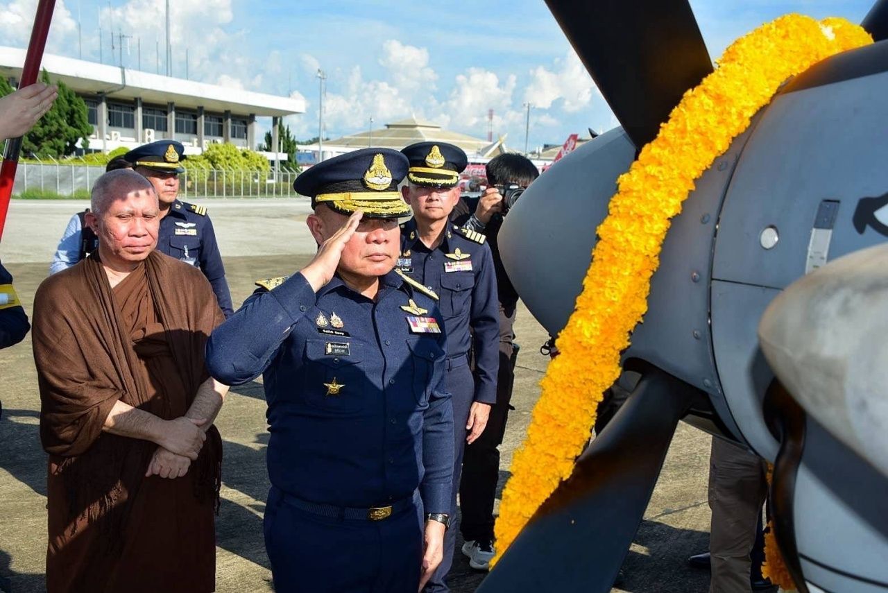 攻击机 AT-6TH 驻扎第 41 翼 支持空中作战与巡逻
