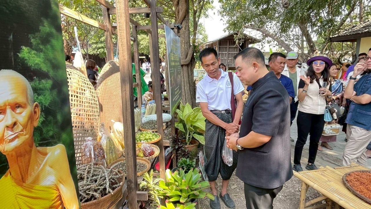 那空沙旺府开放“一区一创意广场”空间，促进社区经济