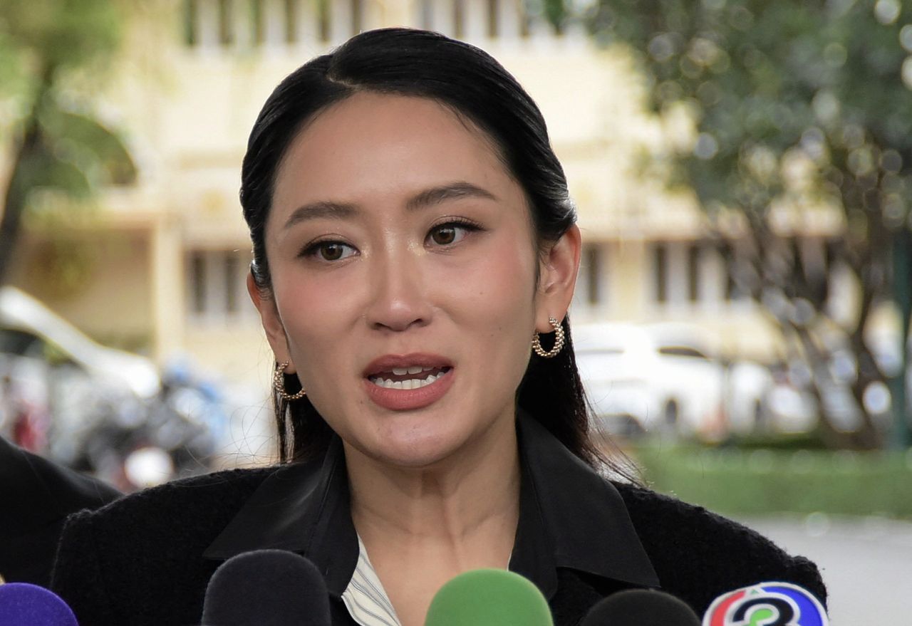 反对政变的声音：泰国困境与总理信任危机的出路