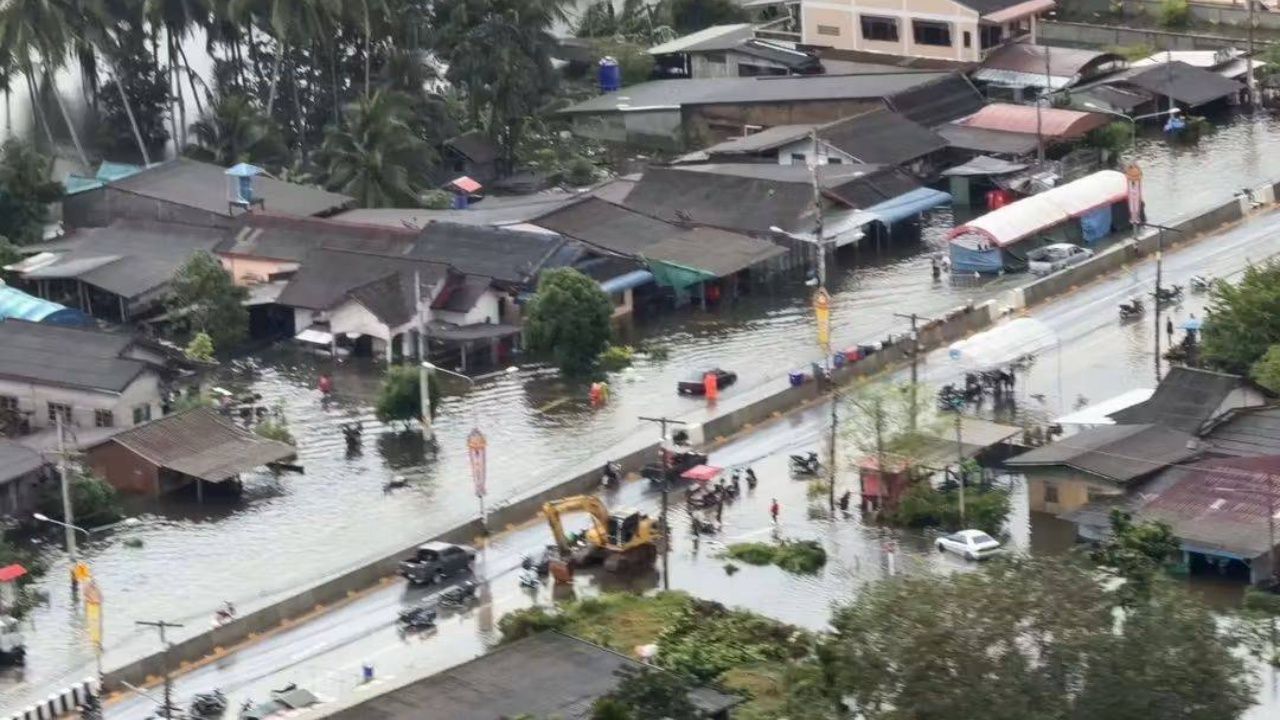 社会保险推行两项措施帮助南部10省雇主和投保人应对洪灾