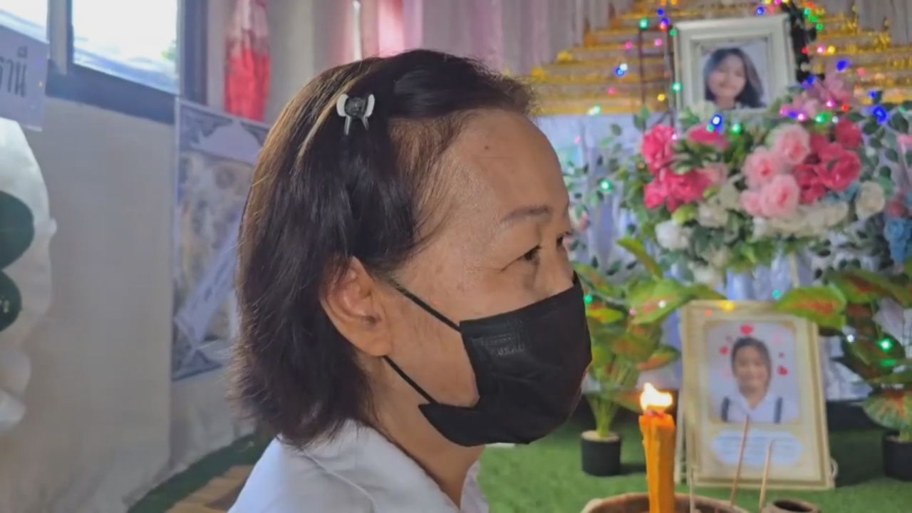 事故警示：摇摆列车击中三年级小学生致肝脏破裂死亡