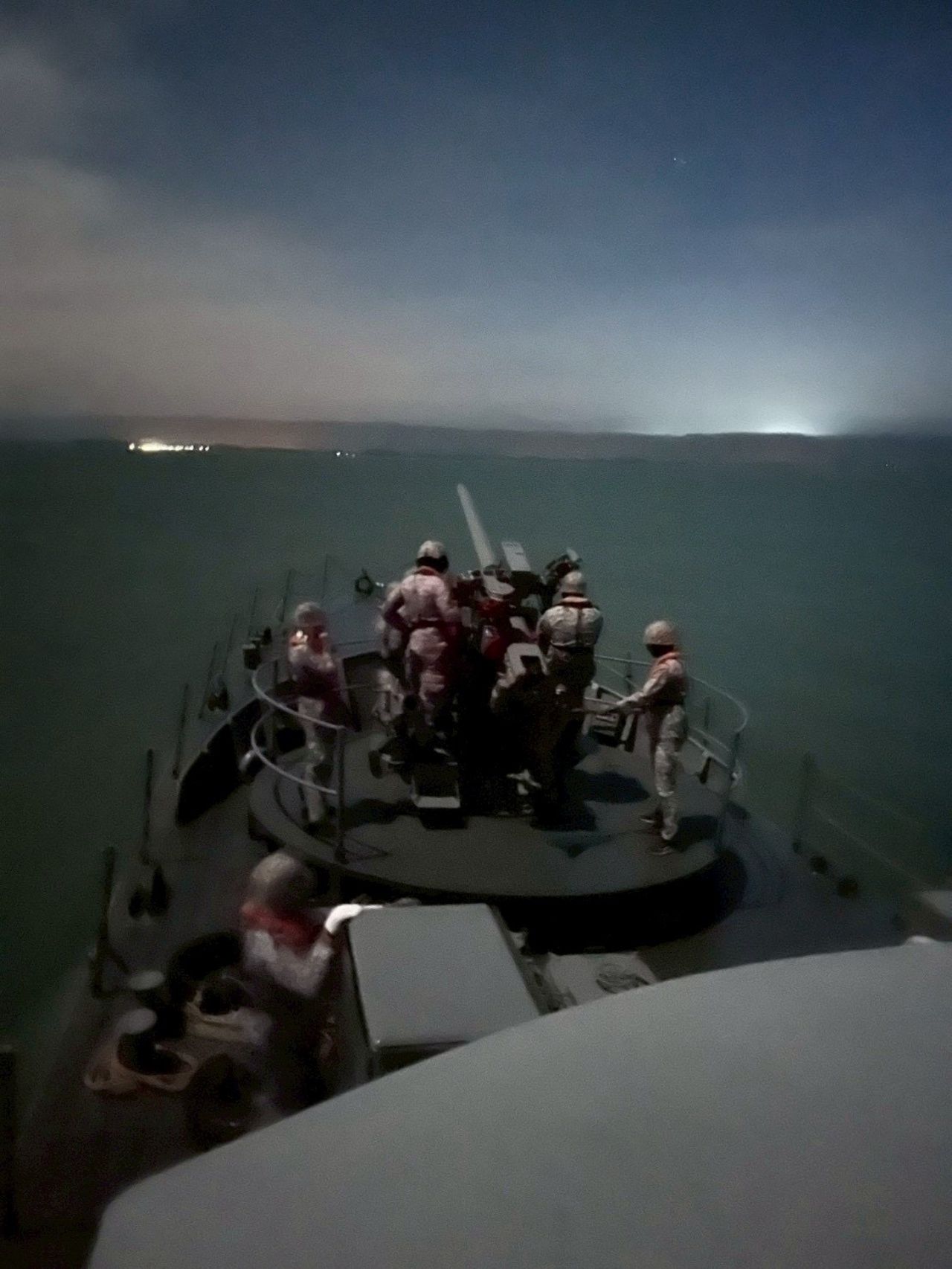 海军派遣战舰“泰帕号”发射大炮支持已完成80%的“班萨姆拉”战略点夺取