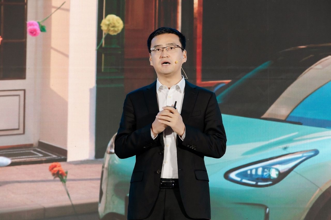 GEELY EX2电动车将在2025年汽车博览会推出，售价预计不超过70万
