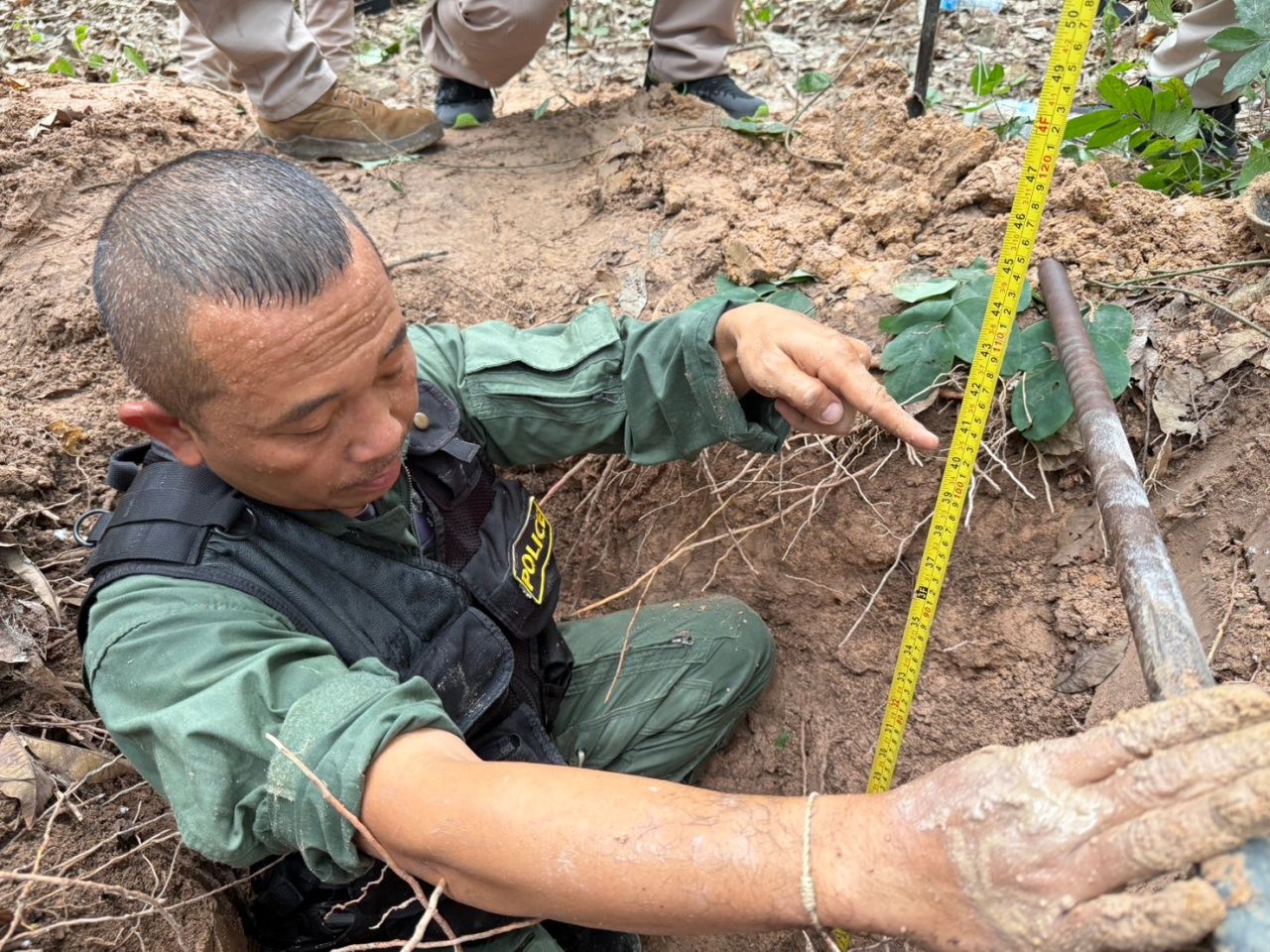 武里南排除地雷紧急清理边界 设备匮乏 深埋地雷难度大于7米