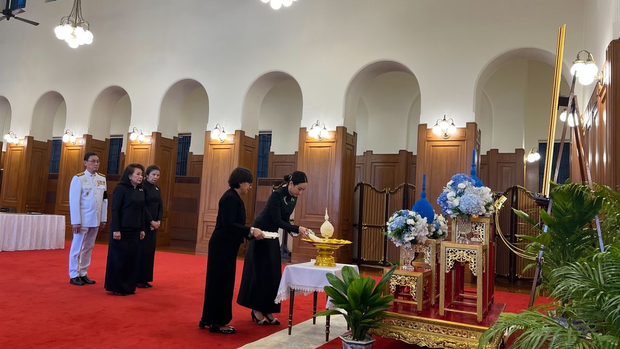 “帕查曼女士-晋纳通” 签署哀悼声援诗丽吉殿下