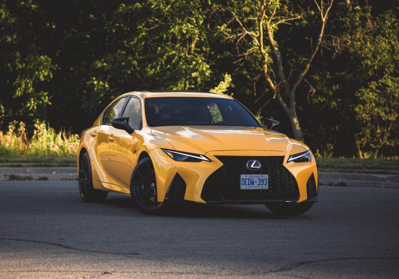 LEXUS 取消IS/RC/UX300e生产线