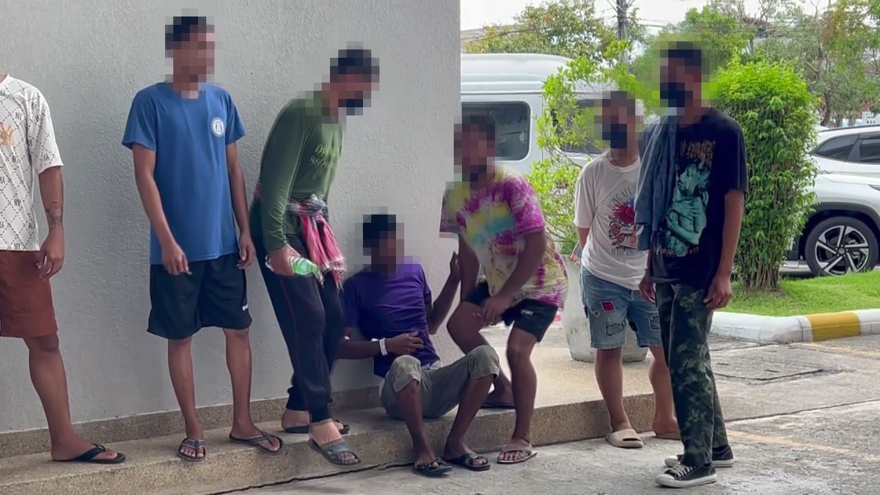 康复者控诉医护羁押未就医，最终被迫跳楼入院