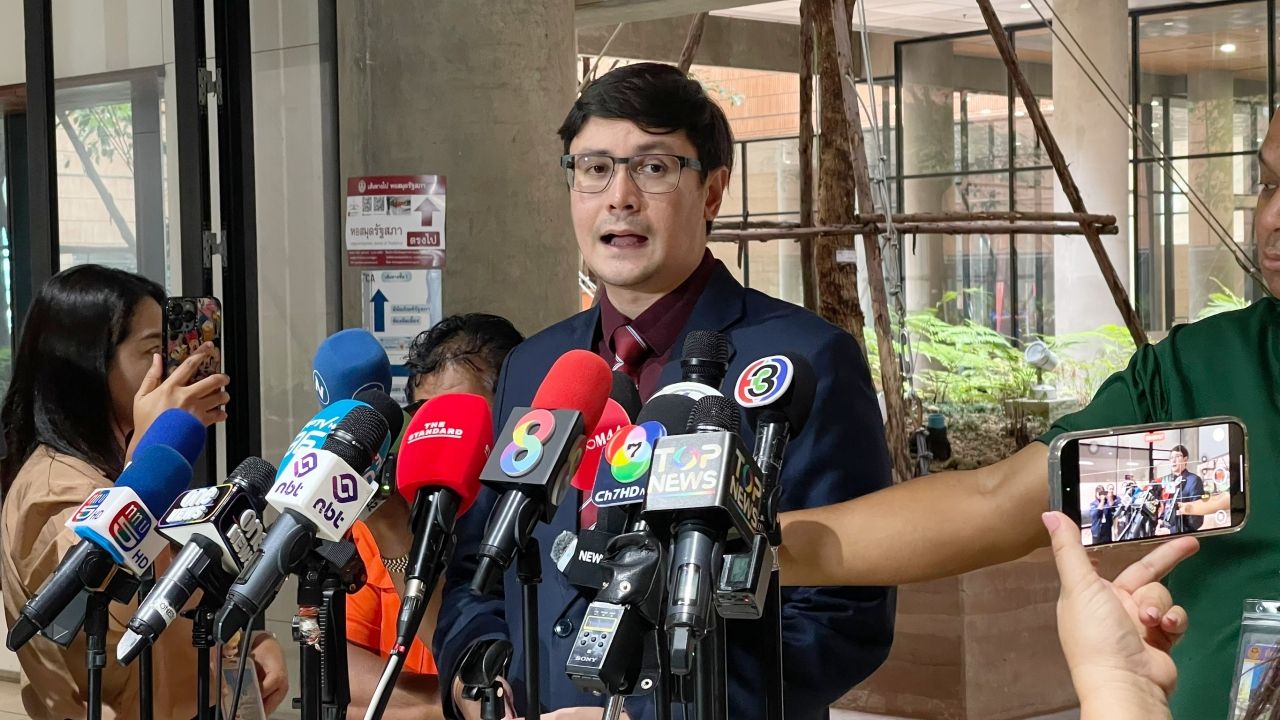 罗姆接受批评，民众党同意更名为“王储府”拒绝与44位议员案件相关联