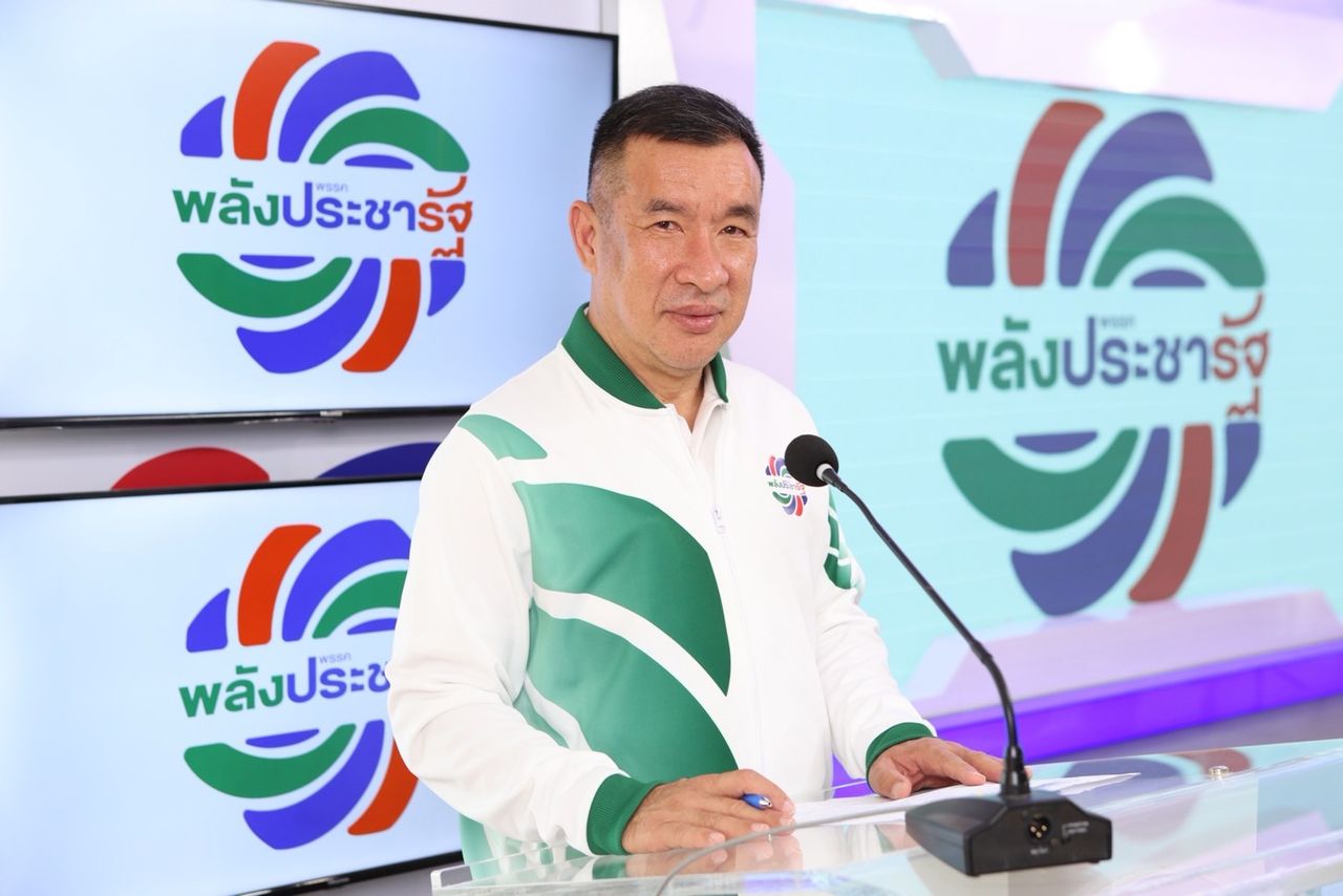 “叔叔普拉威特” 参与大城府庙的结缘施舍仪式 赞许“阿努廷政府”走对了路