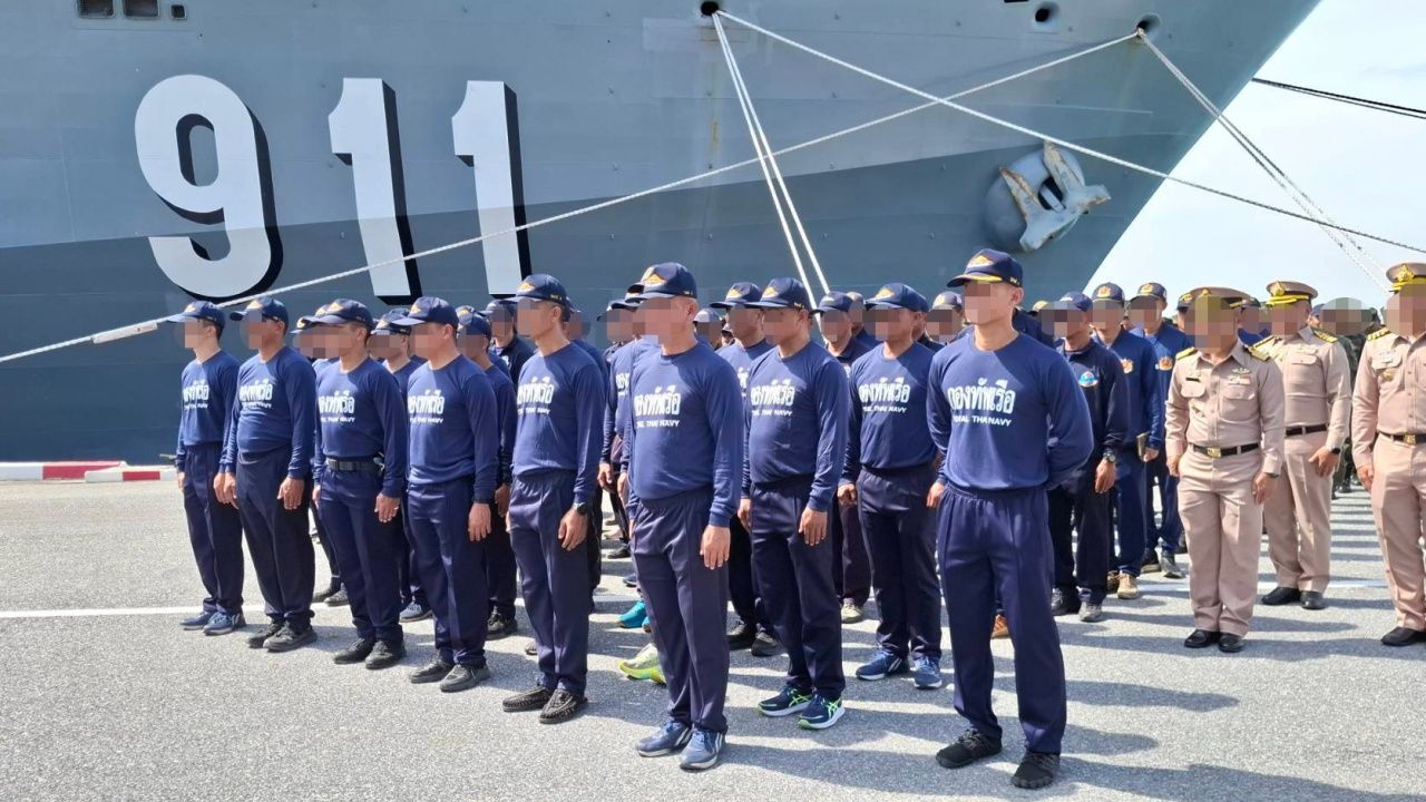 皇家查克里晋级号军舰已抵达南部，携食品和饮用水支援受灾地区