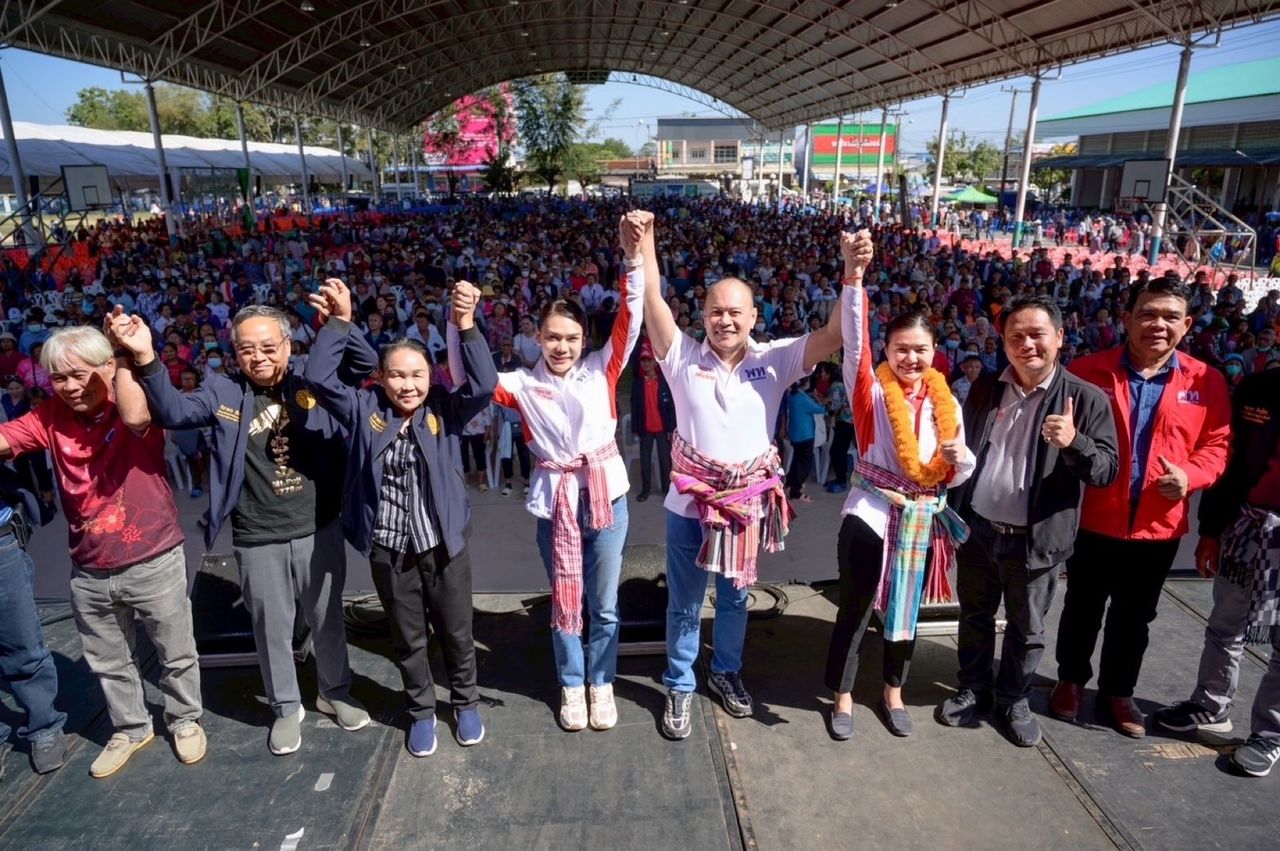 “纳塔武特” 表示为泰党目前仍能坚持，讽刺“阿努廷”解散议会将成为逃跑的总理