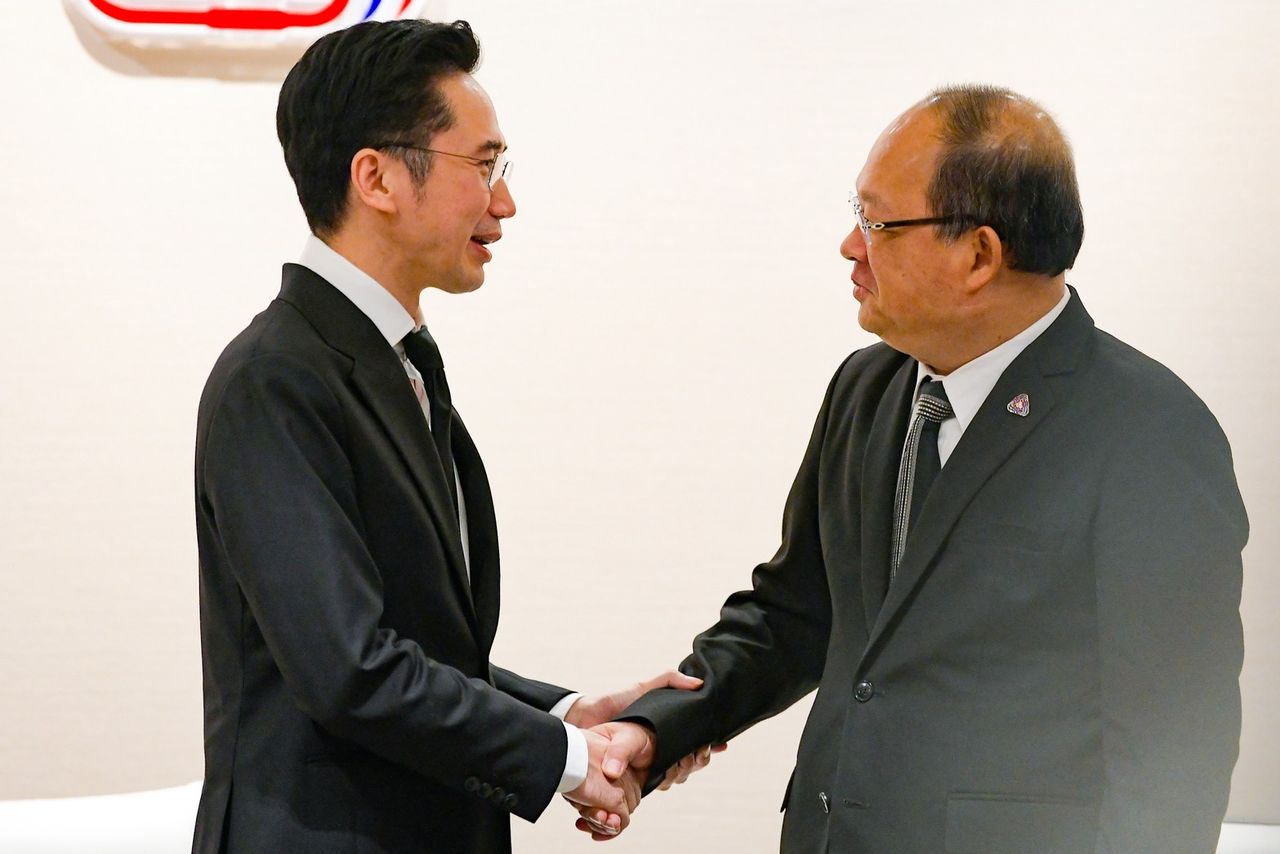 “Yoschanun–Suriya” 与泰国工业总会讨论经济,指出如果各方目标一致,国家就能前进