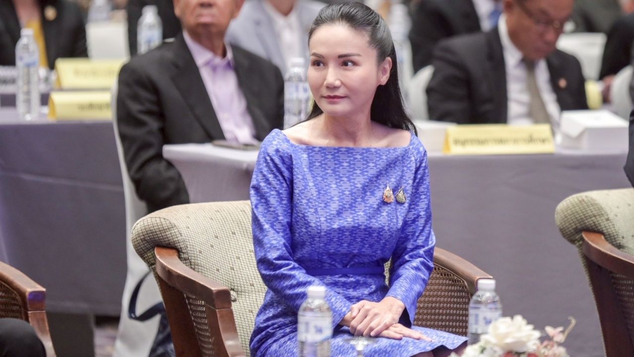 “纳努莫尔” 肯定，教育法案将在本届议会中成功推动，呼吁共同关注网络时代儿童的心理健康