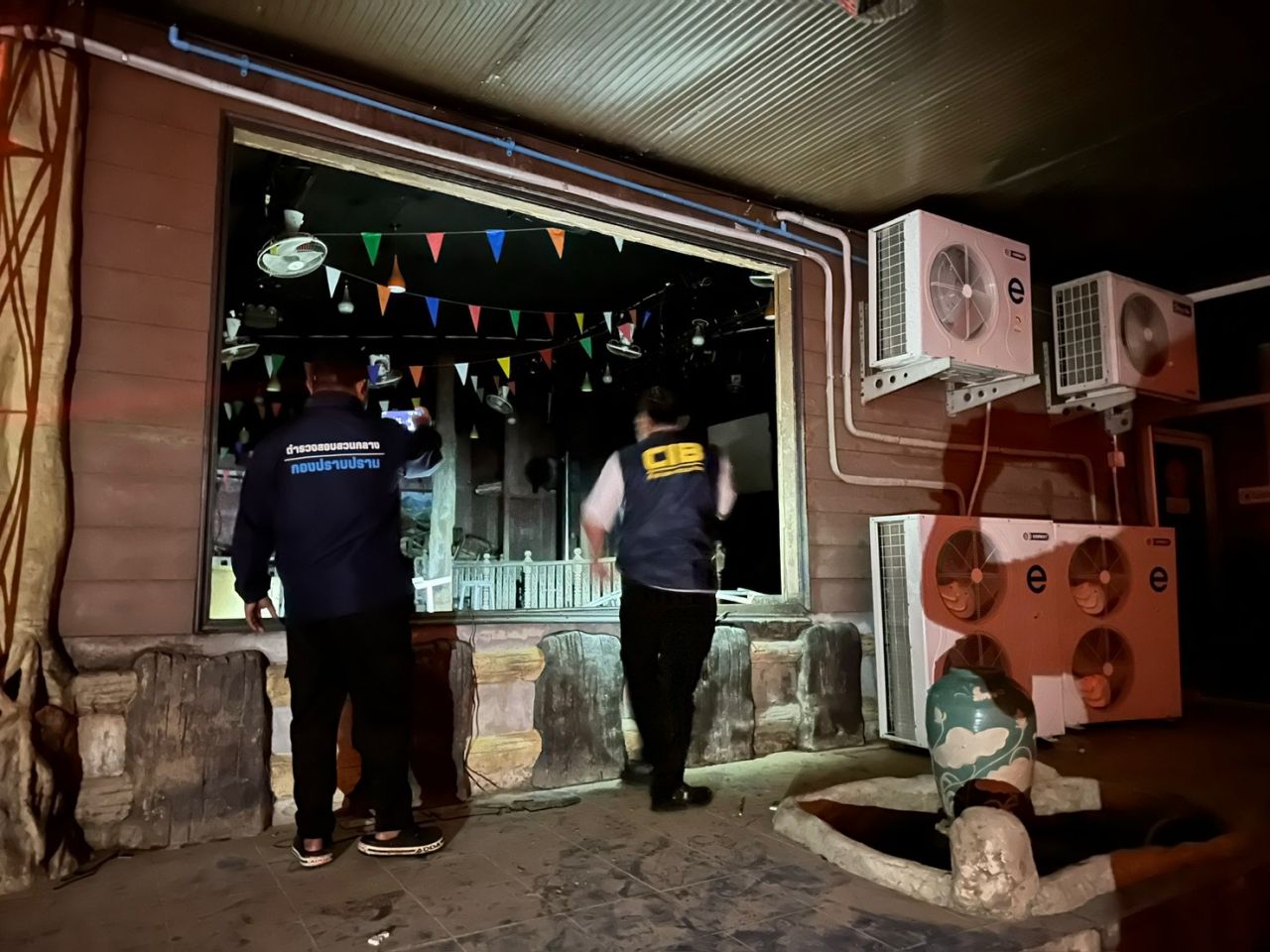 警察部门在合艾第8区防止犯罪 发现有两家便利店被盗