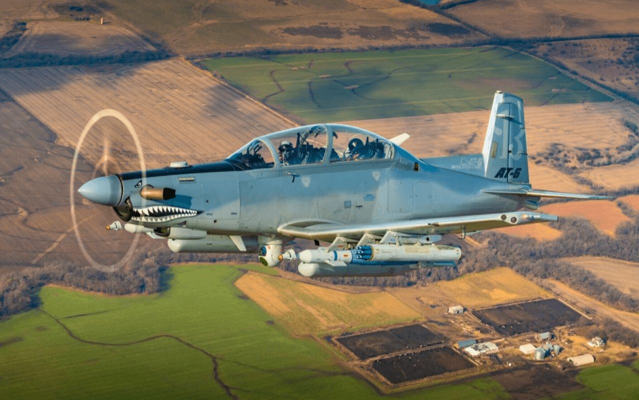 精确、猛烈、无情、全面！泰国皇家空军 Beechcraft AT-6 Wolverine 的利爪